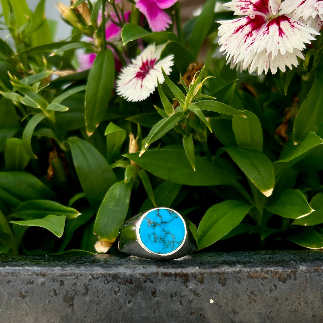 Silver Ring with Turquois Center Stone