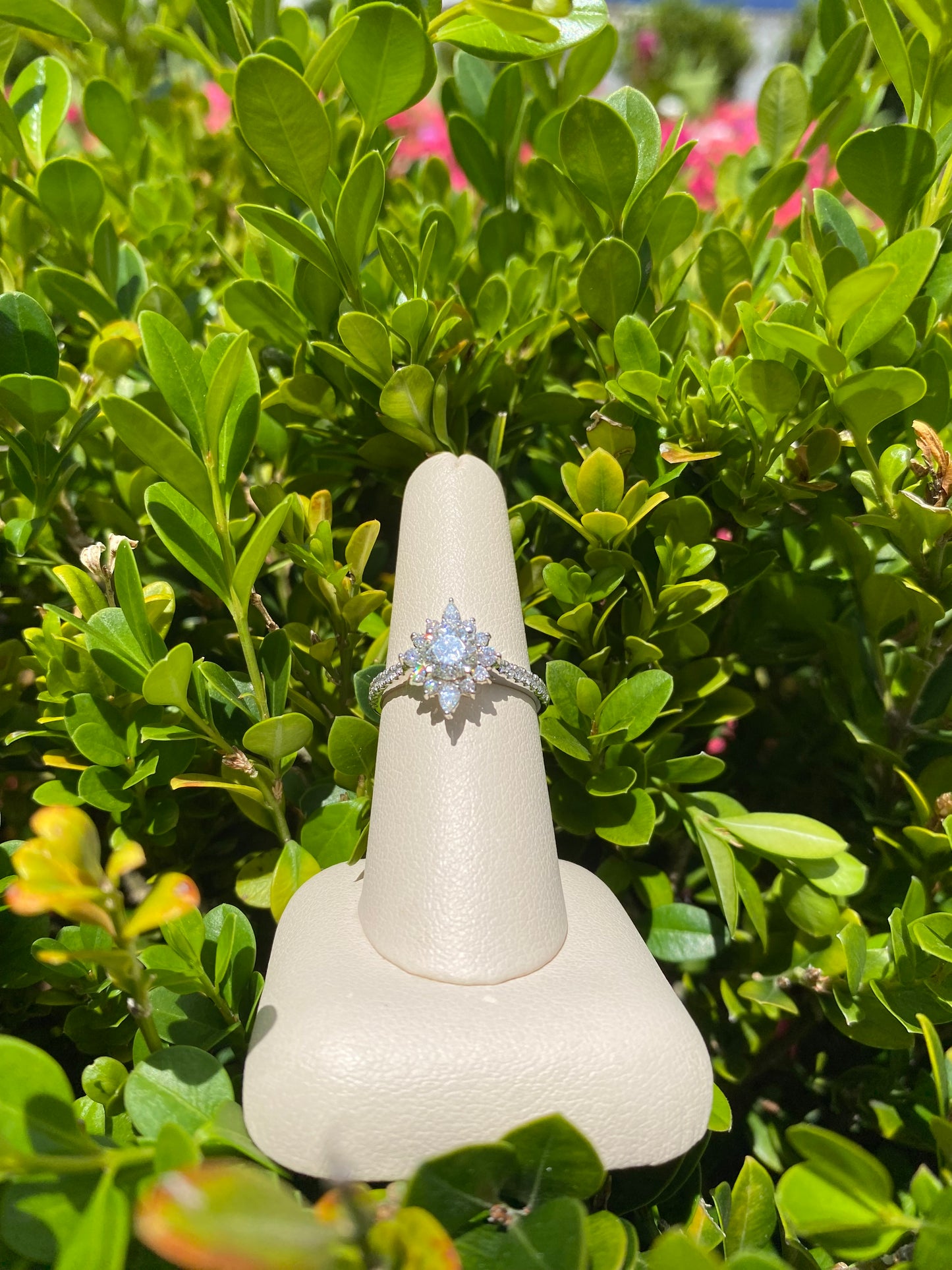 14k White Gold Sunburst - The Village Jeweler