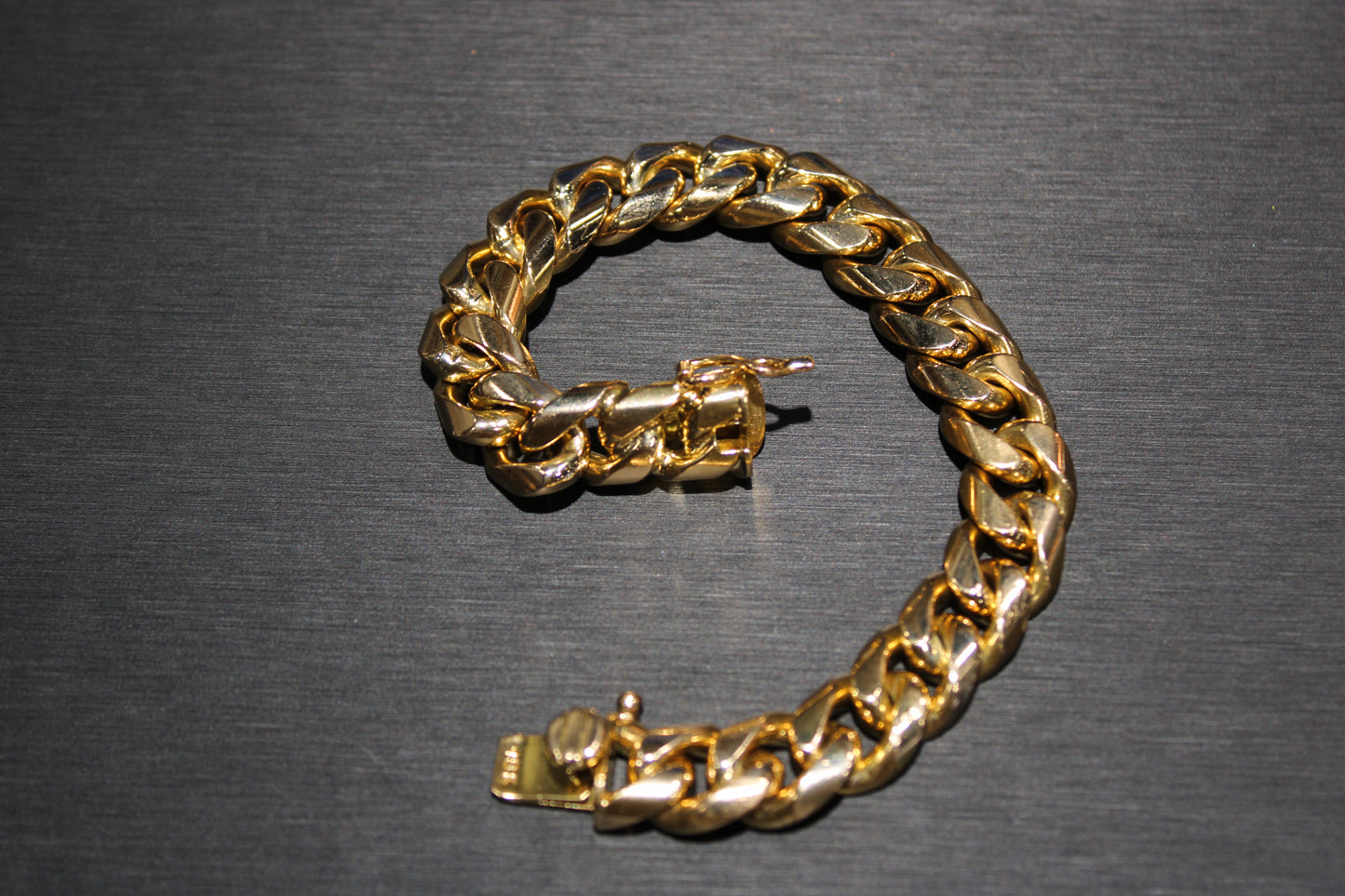 Estate 18k Solid Gold Cuban Bracelet