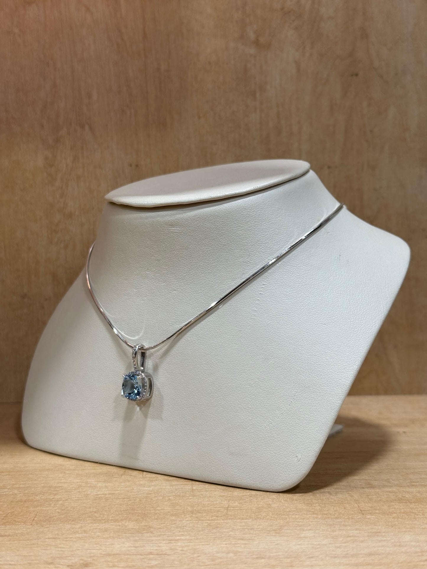 Aquamarine Pendant