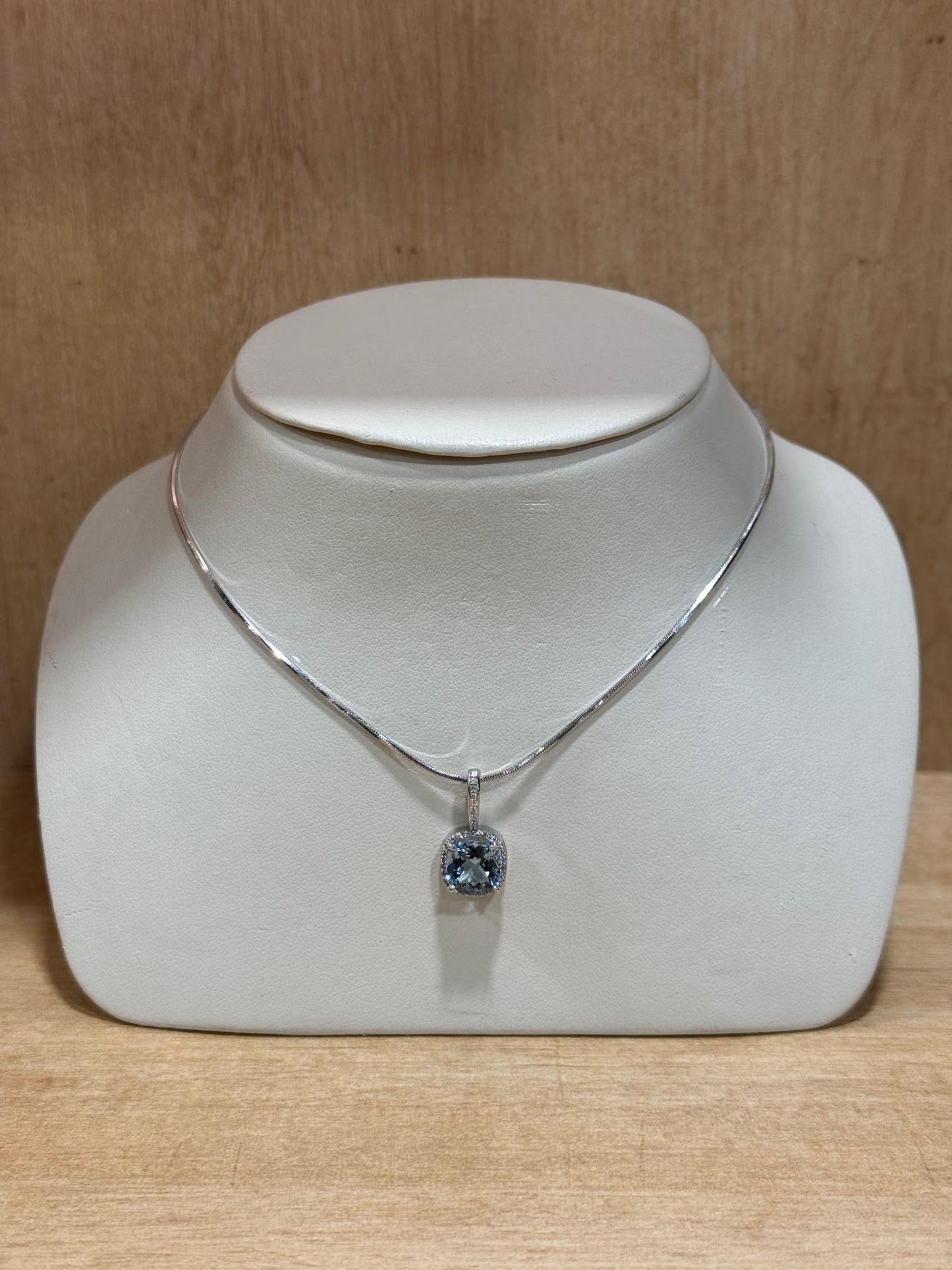 Aquamarine Pendant