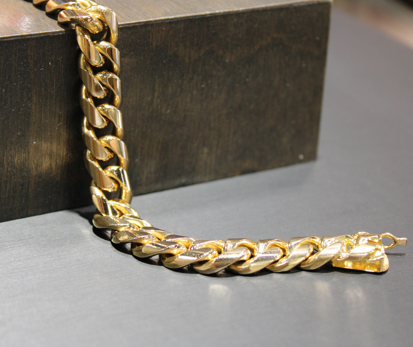 Estate 18k Solid Gold Cuban Bracelet