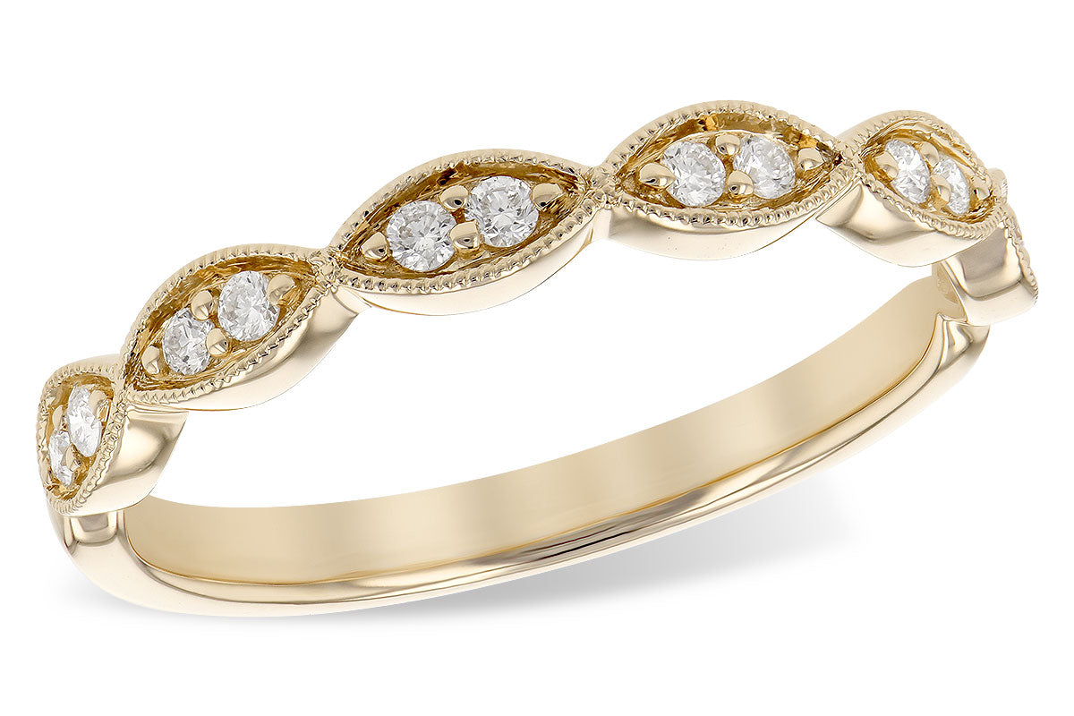 Scalloped Diamond Wedding Band
